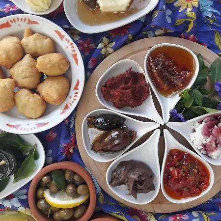 Cayirli Bed & Breakfast 2*