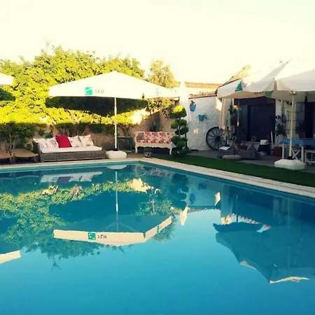 Cayirli Oda ve Kahvaltı 2*